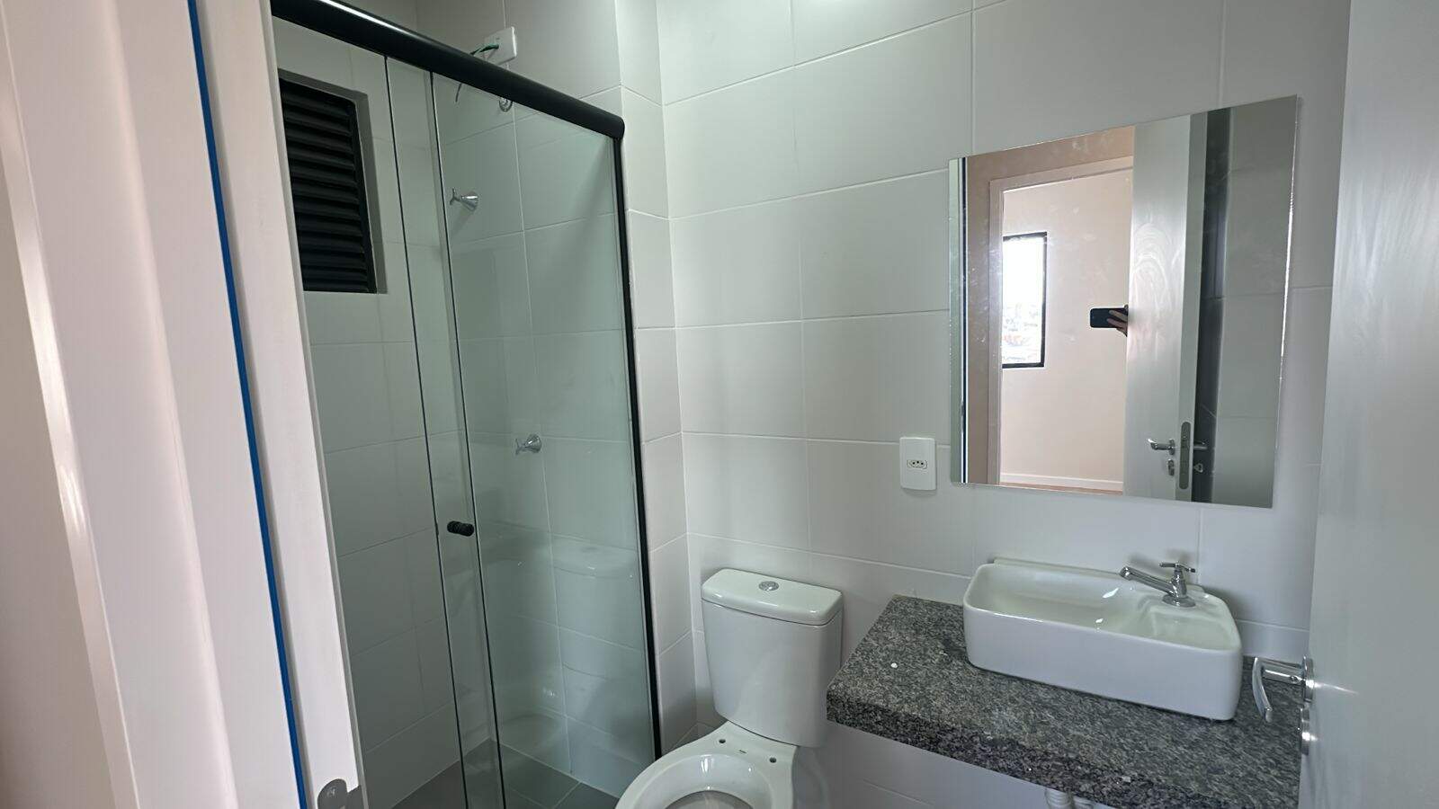 APARTAMENTO para aluguel no BATEL: 
