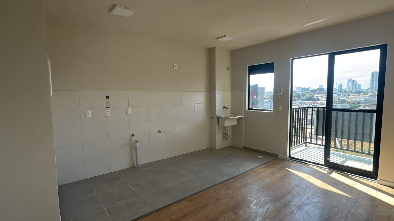 APARTAMENTO para aluguel no BATEL: 