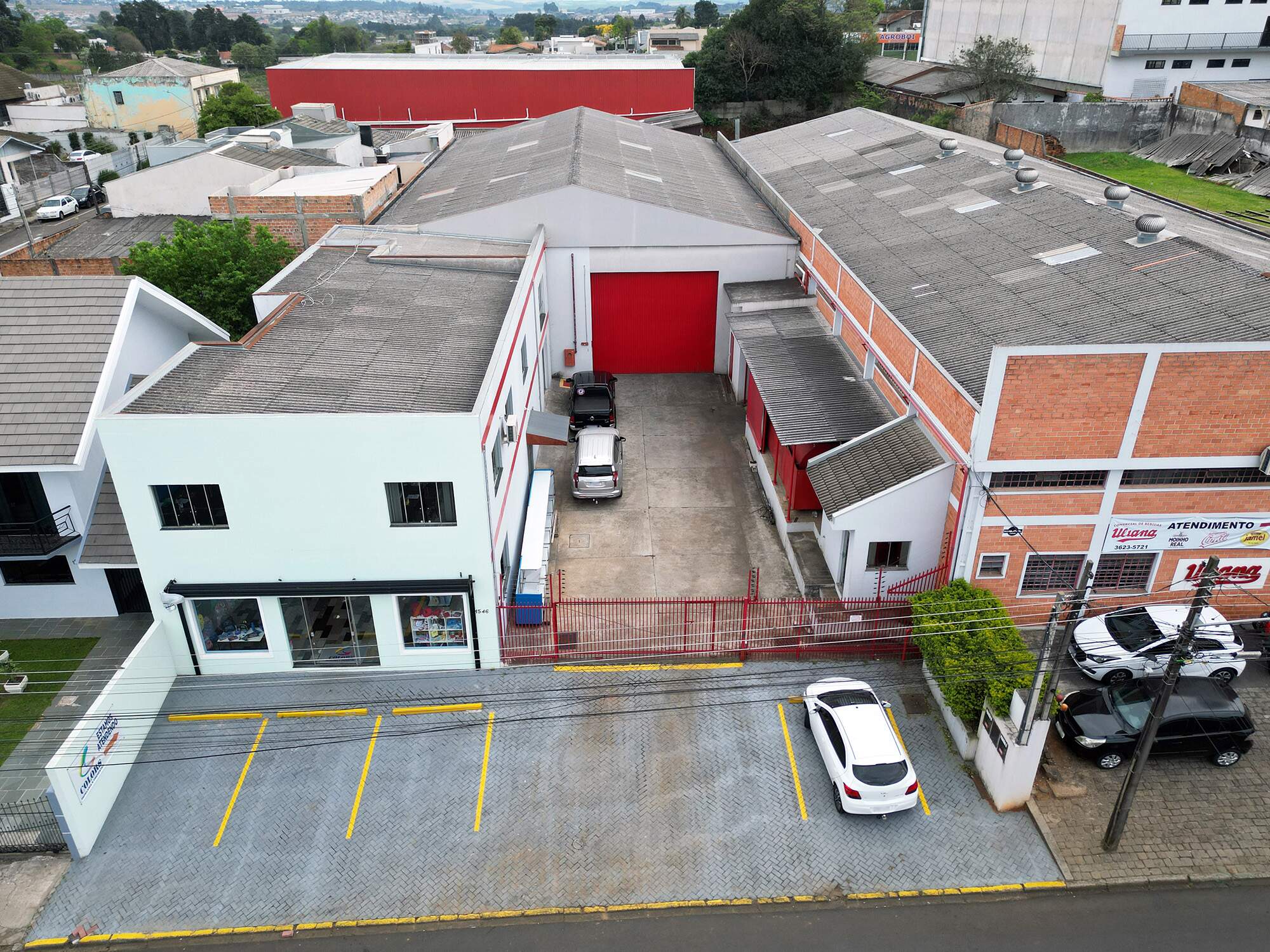 BARRACÃO para aluguel no BATEL: 