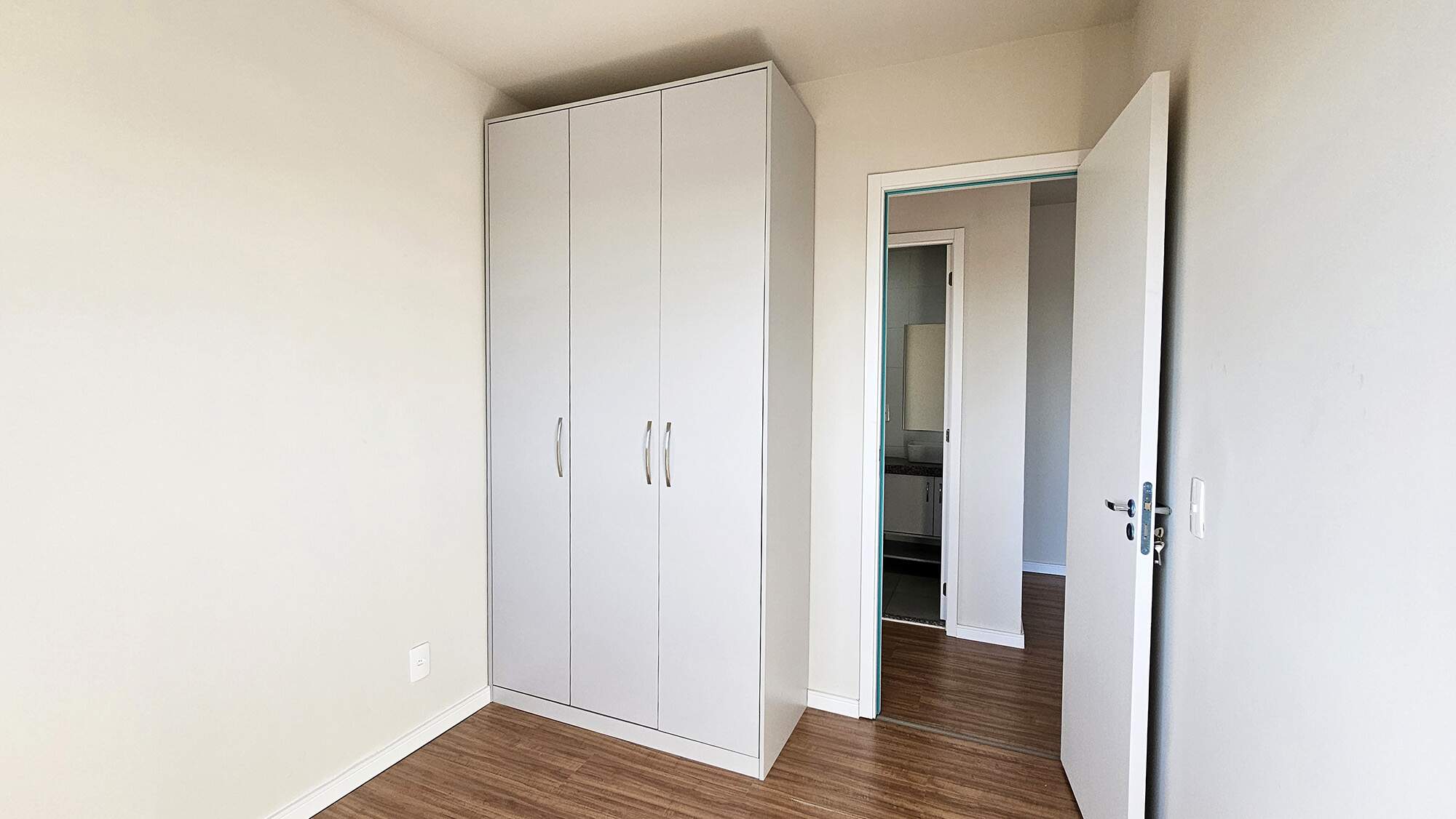 APARTAMENTO para aluguel no BATEL: 