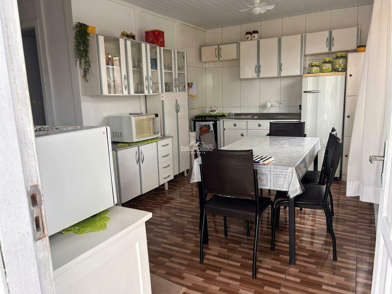 CASA à venda no Bonsucesso: 