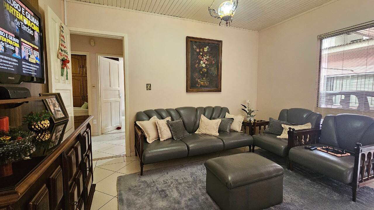 CASA à venda no Centro: 