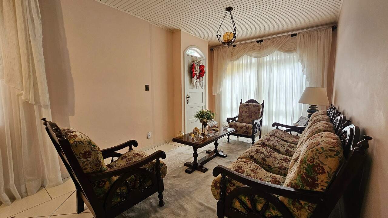 CASA à venda no Centro: 