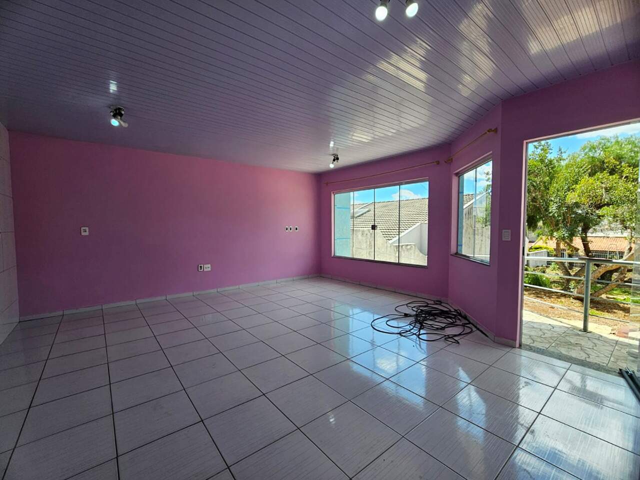 CASA à venda no Bonsucesso: 