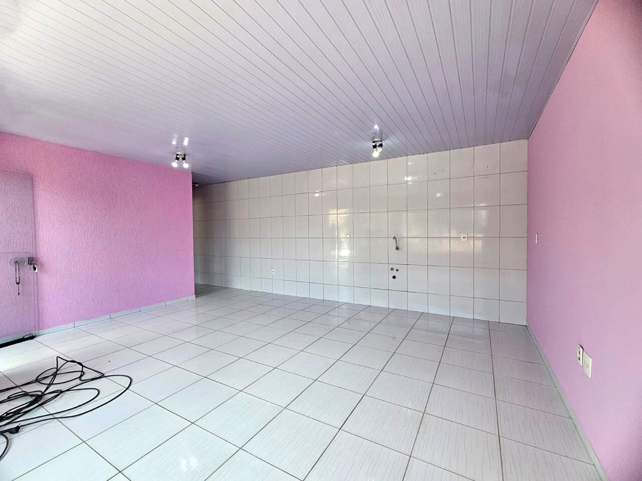 CASA à venda no Bonsucesso: 