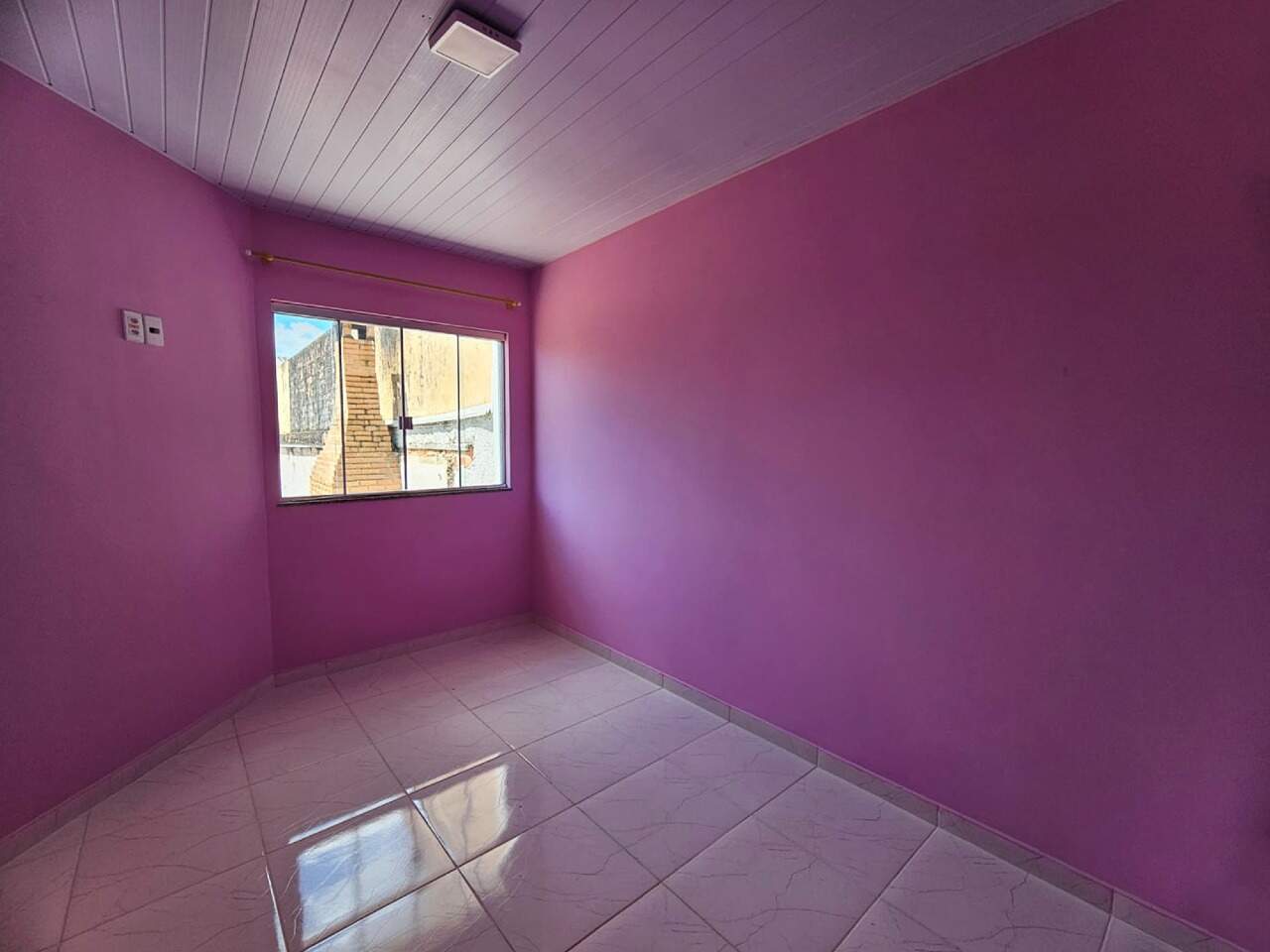 CASA à venda no Bonsucesso: 