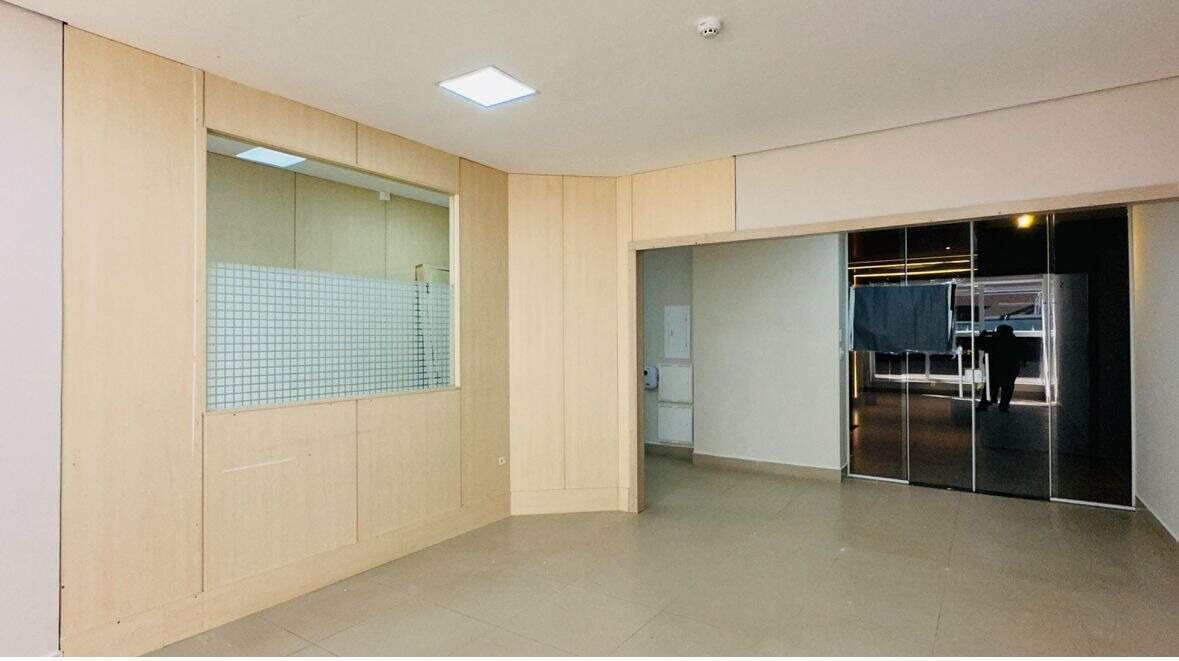 SALA COMERCIAL para aluguel no CIDADE DOS LAGOS: 