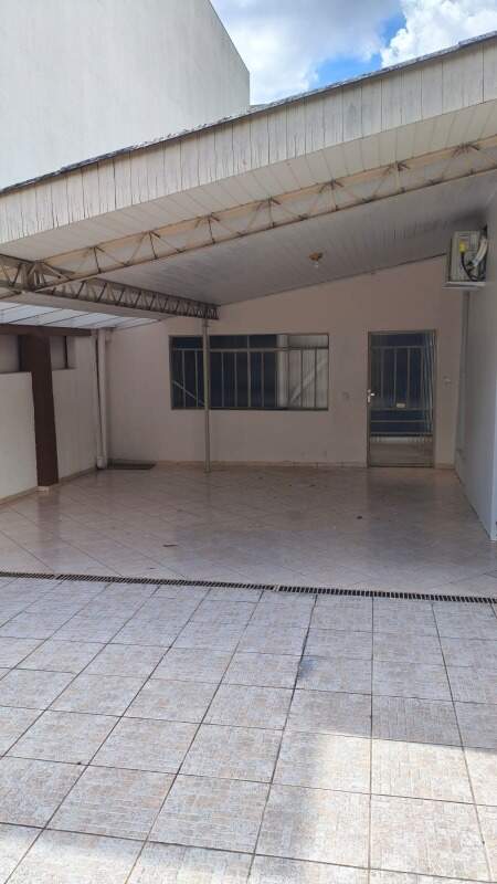 CASA para aluguel no Centro: 