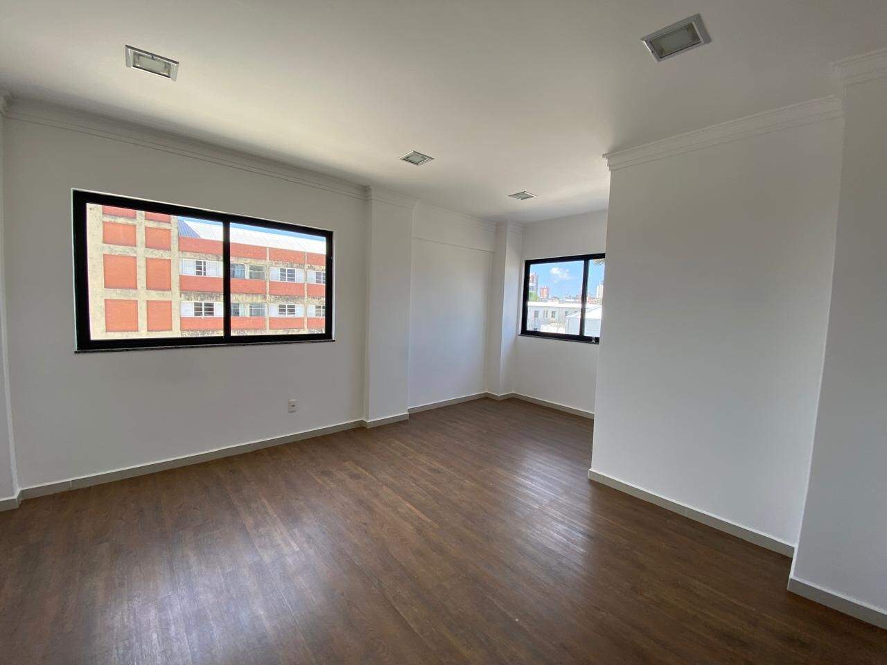SALA COMERCIAL para aluguel no Centro: 