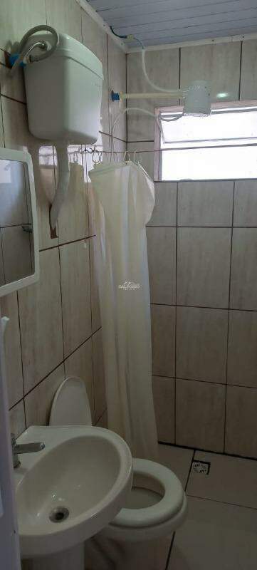 KITINET para aluguel no Bonsucesso: 