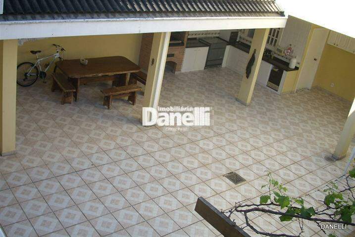 Casa em Condomínio à venda no Independência: 
