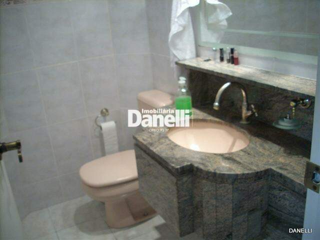 Casa em Condomínio à venda no Independência: 