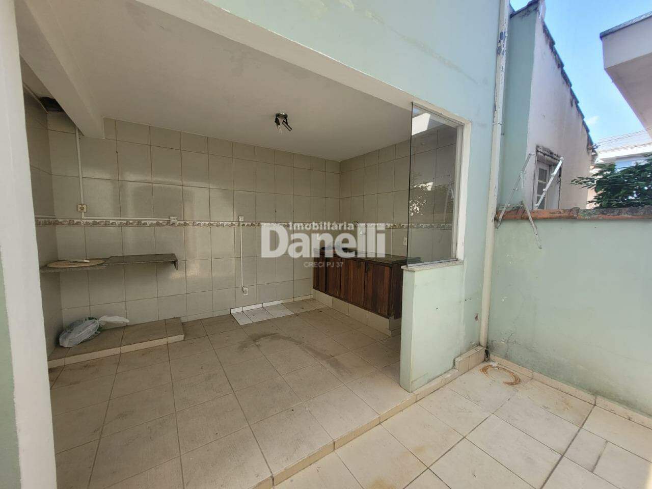 Casa para aluguel no Centro: 