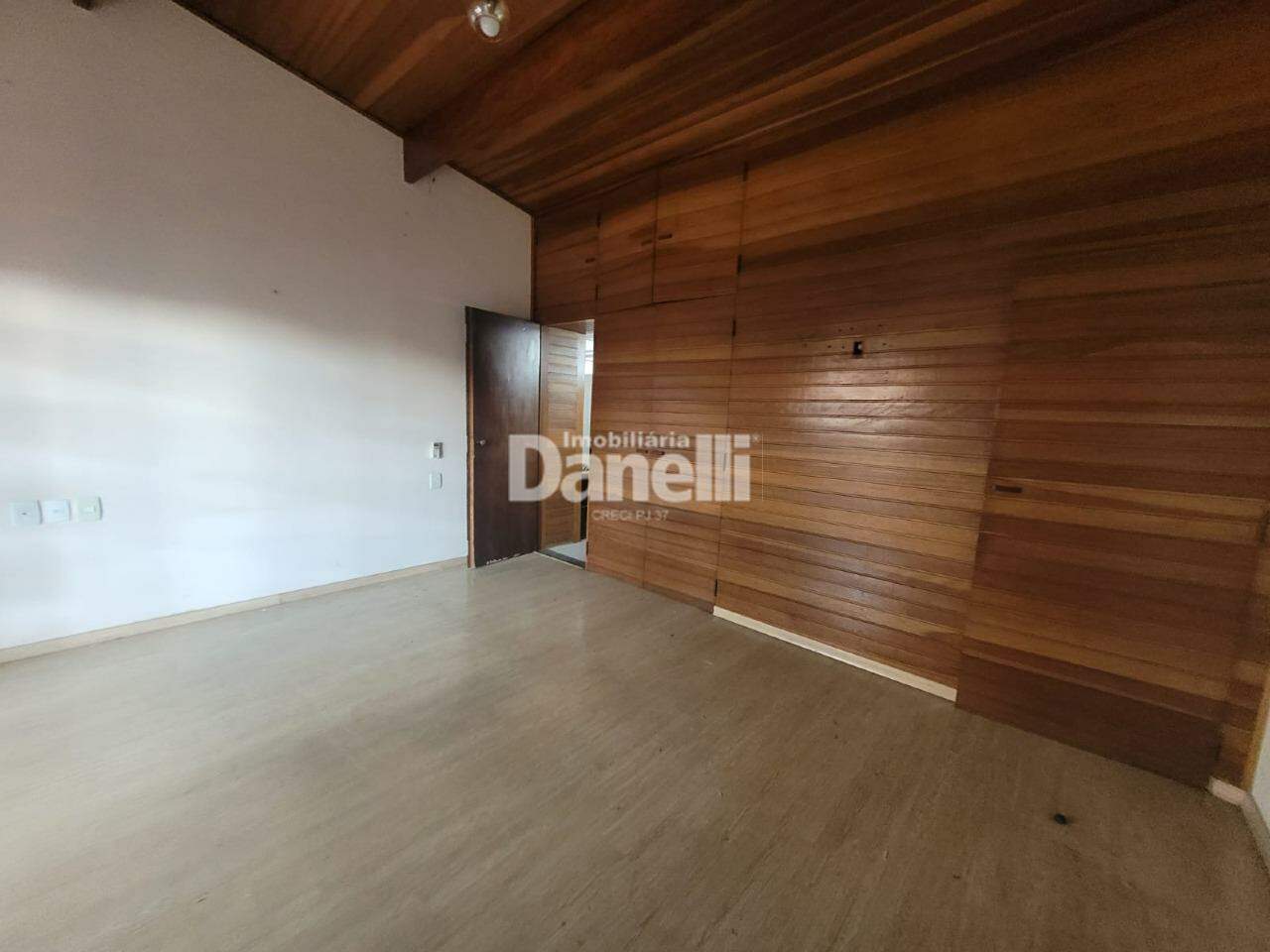 Casa para aluguel no Centro: 