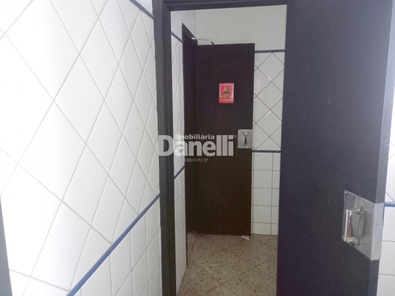 Ponto Comercial para aluguel no Centro: 