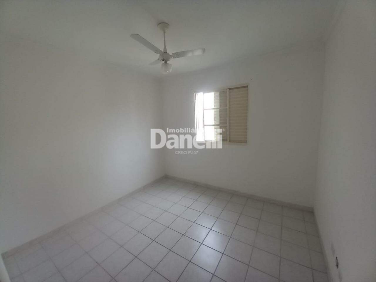 Apartamento para aluguel no Quiririm: 