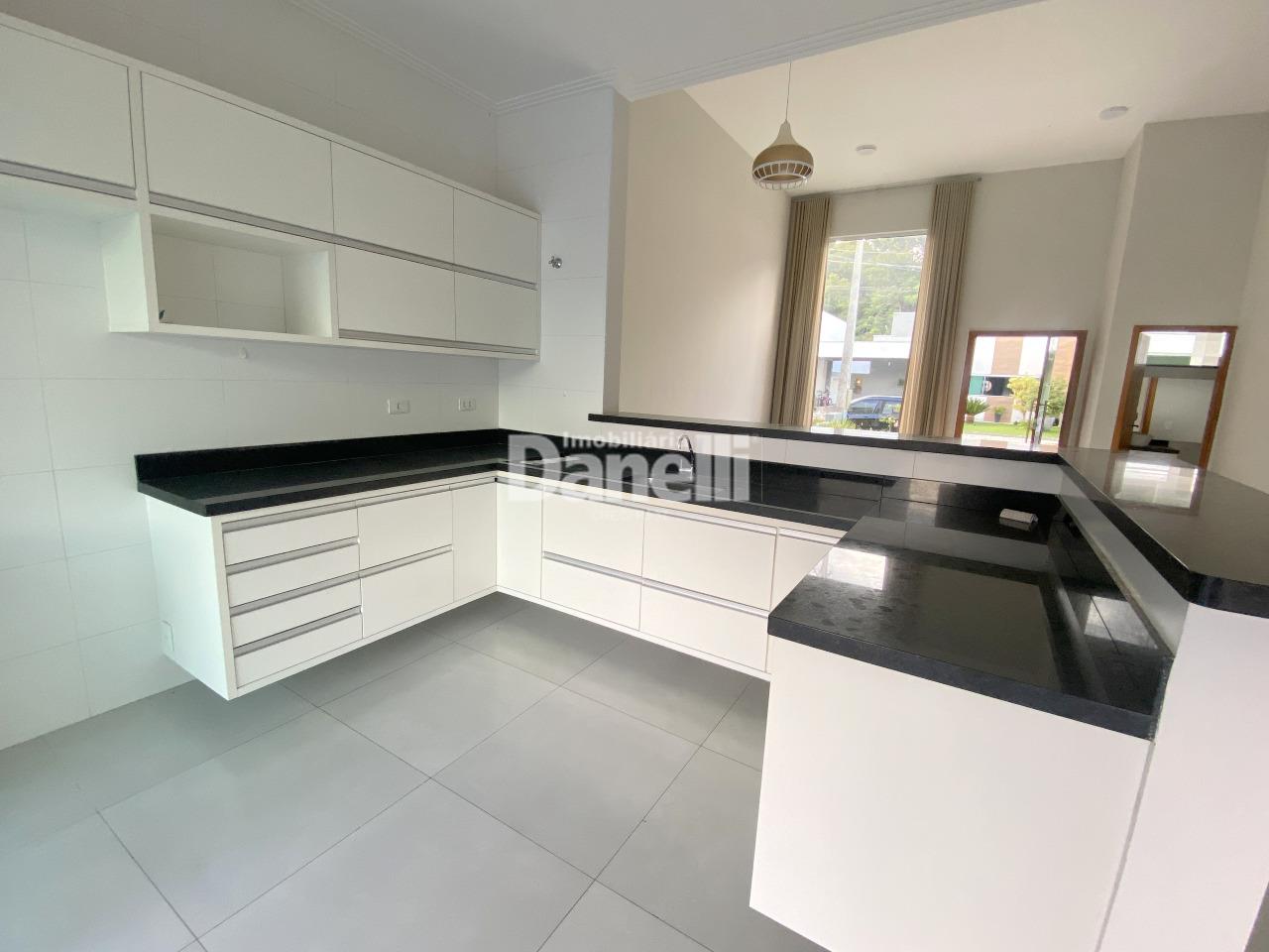 Casa em Condomínio para aluguel no Loteamento Residencial Morada do Visconde: 