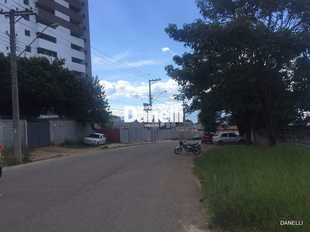 Lote à venda no Granjas Santa Terezinha: 