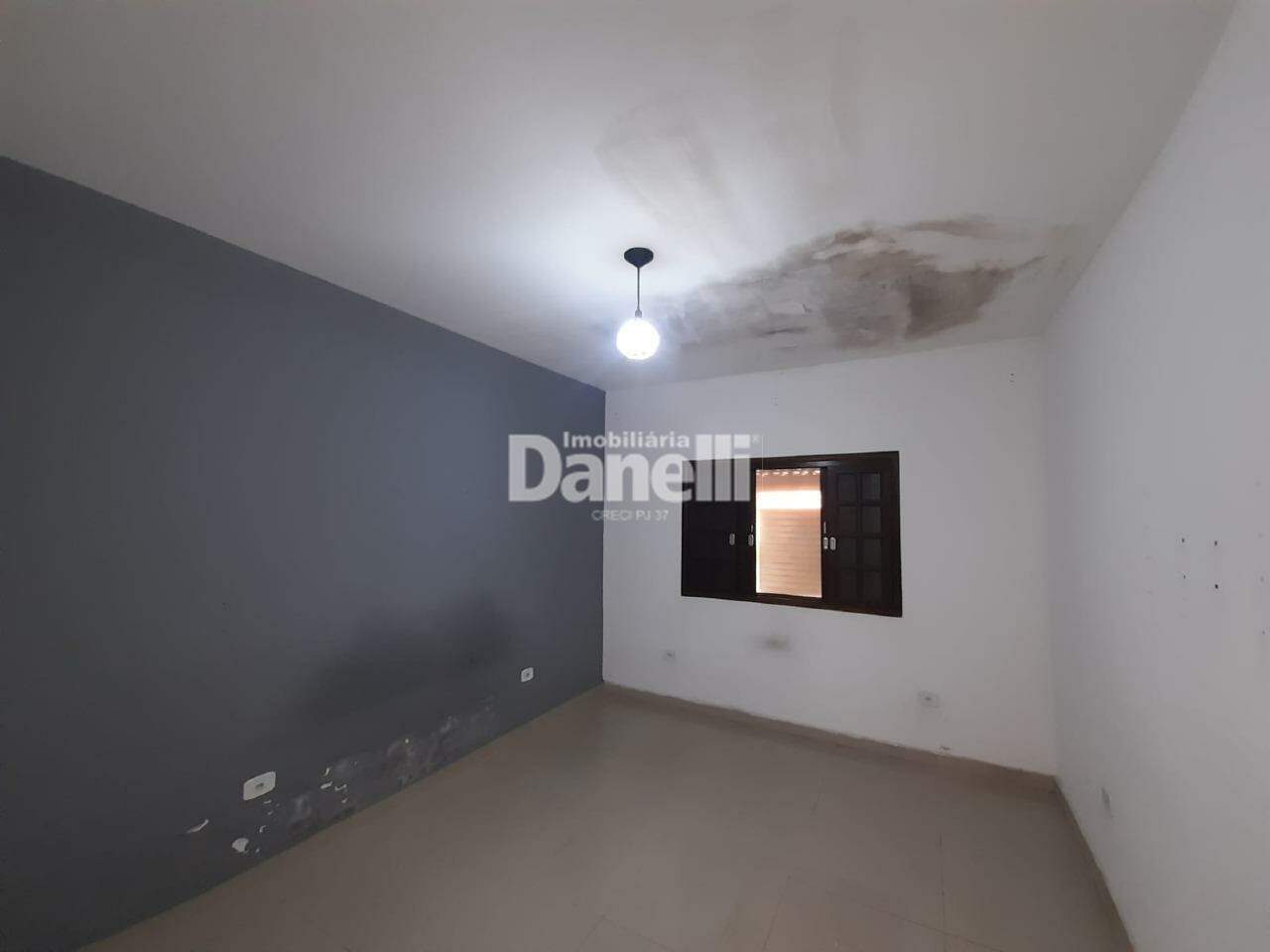 Casa para aluguel no Jardim Gurilândia: 