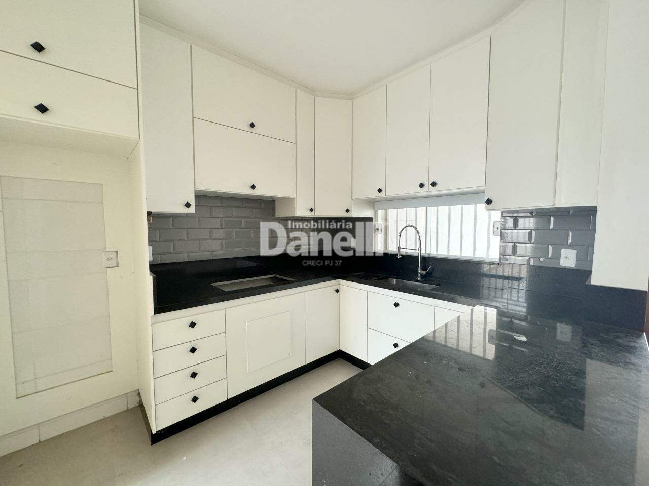 Casa para aluguel no Residencial Portal da Mantiqueira: 