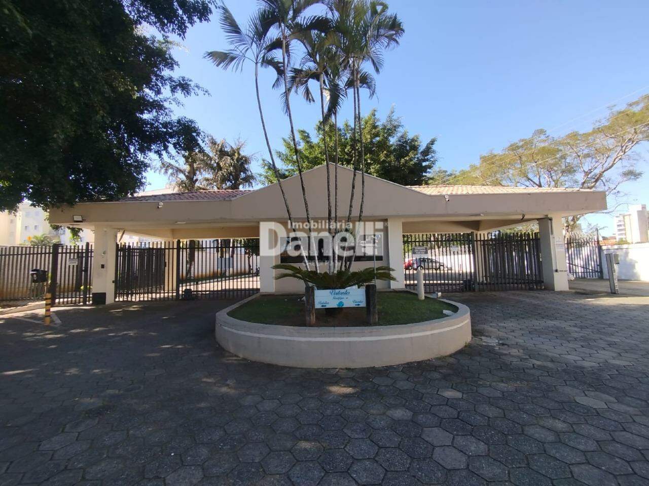 Apartamento para aluguel no Jardim das Nações: 