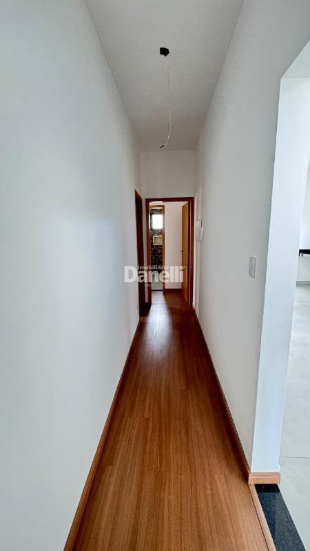 Casa em Condomínio à venda no Residencial Verdes Vales: corredor 