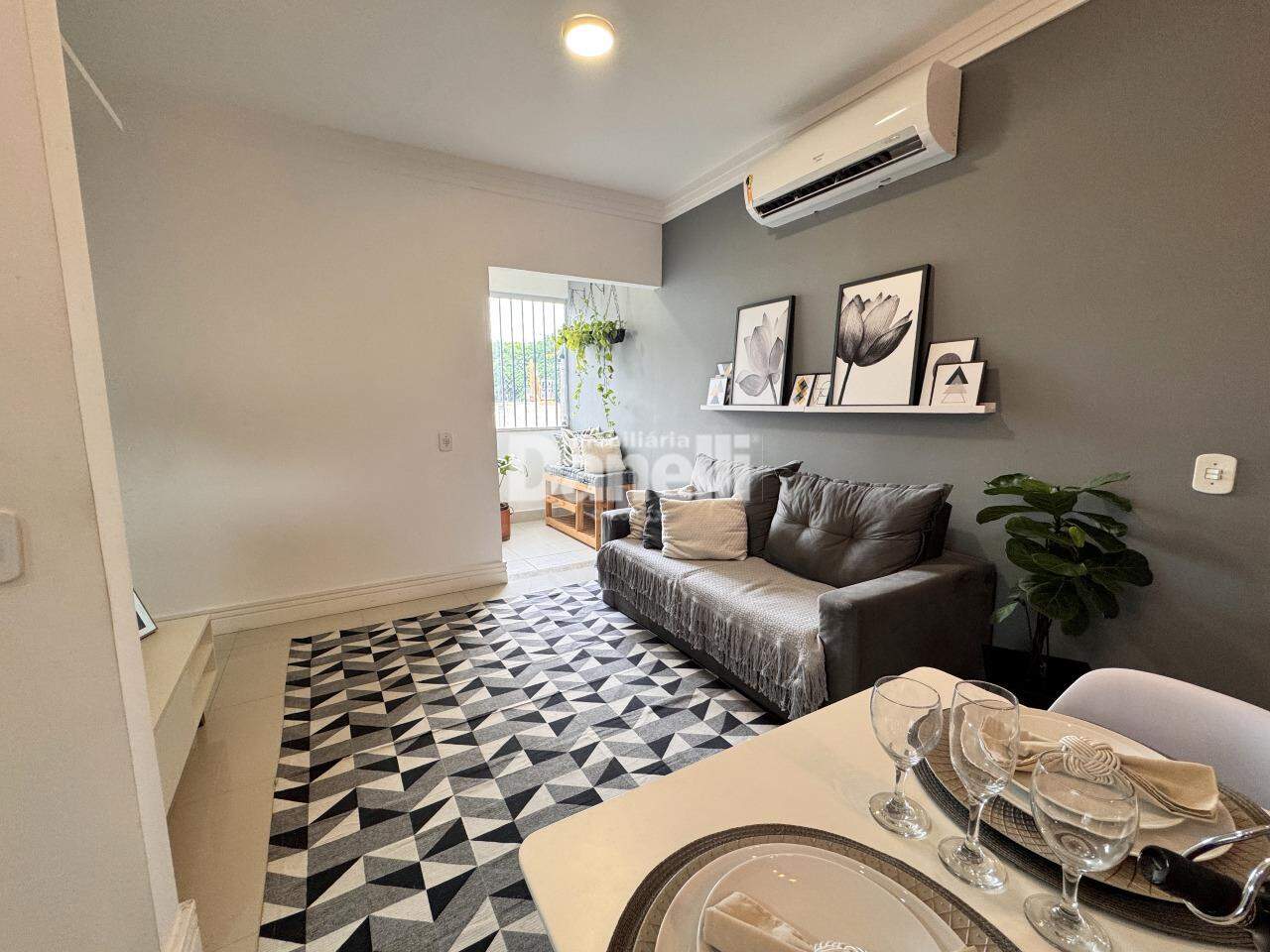 Apartamento à venda no Jardim Ana Rosa: 
