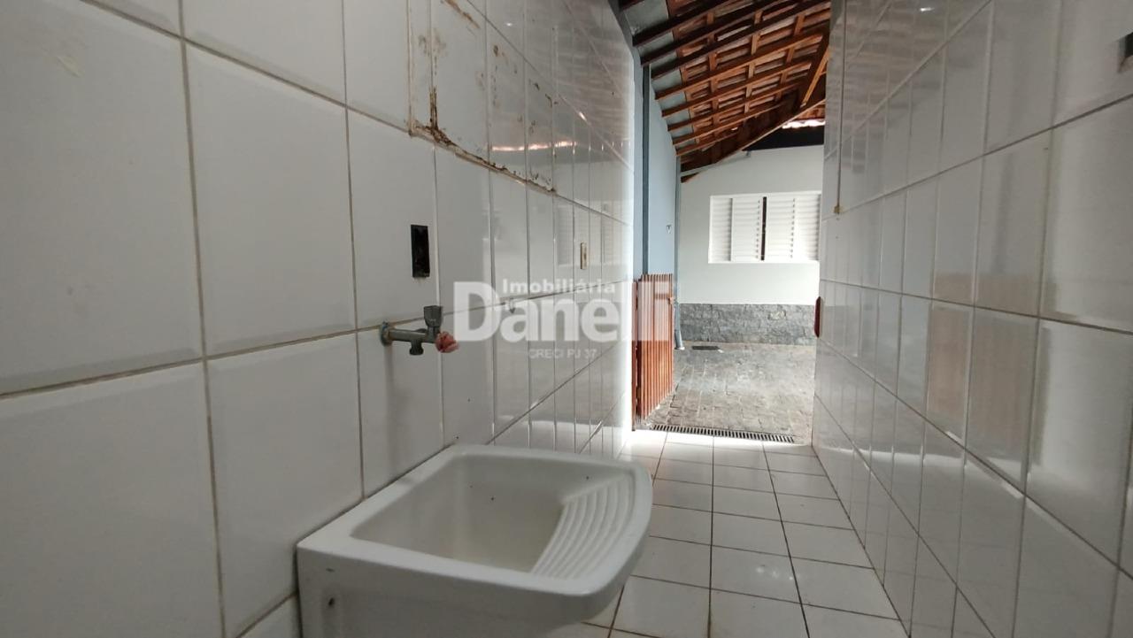 Casa para aluguel no Loteamento Residencial Flor do Vale: 