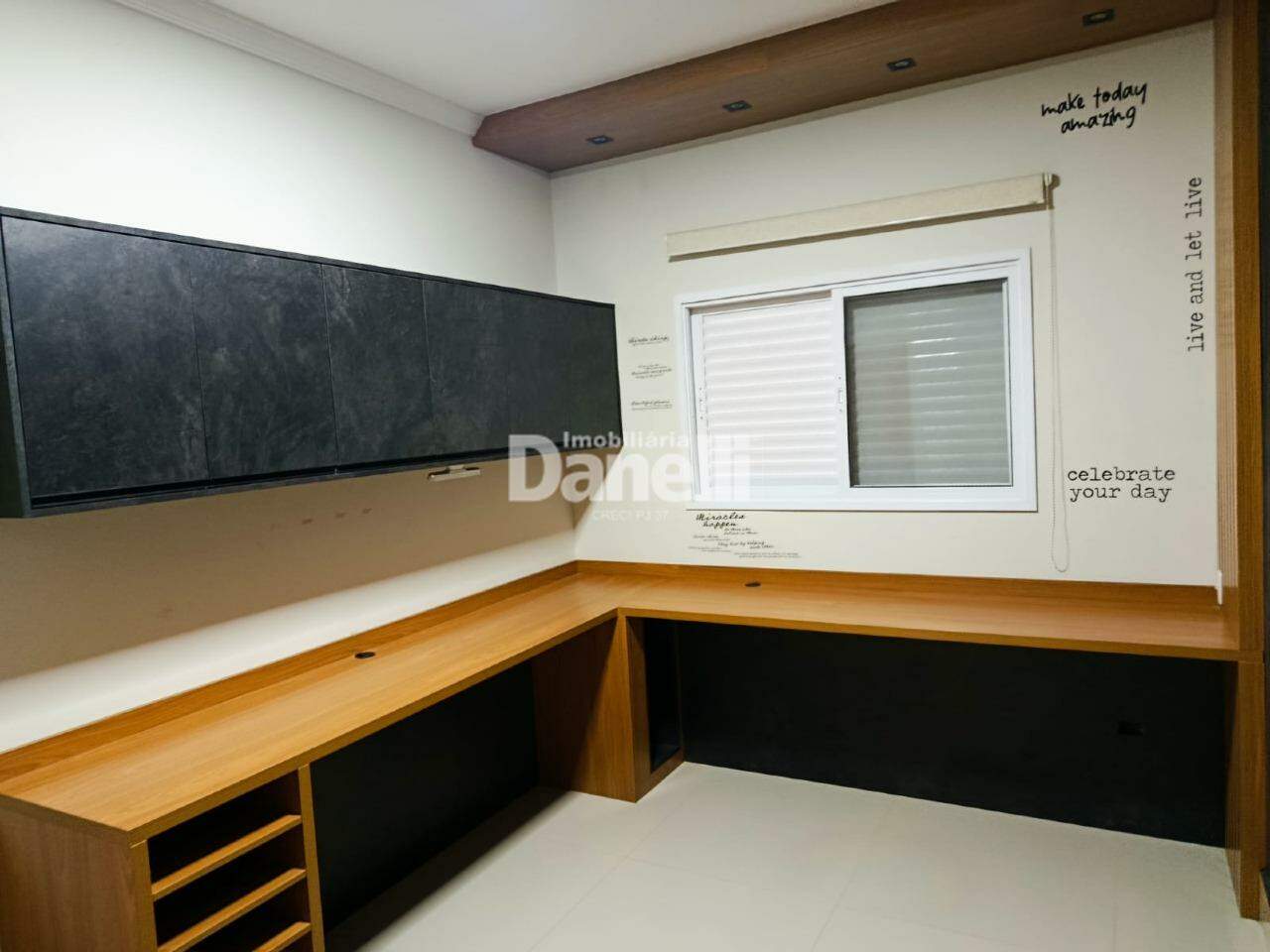 Casa para aluguel no Condomínio Residencial Tecoara: 