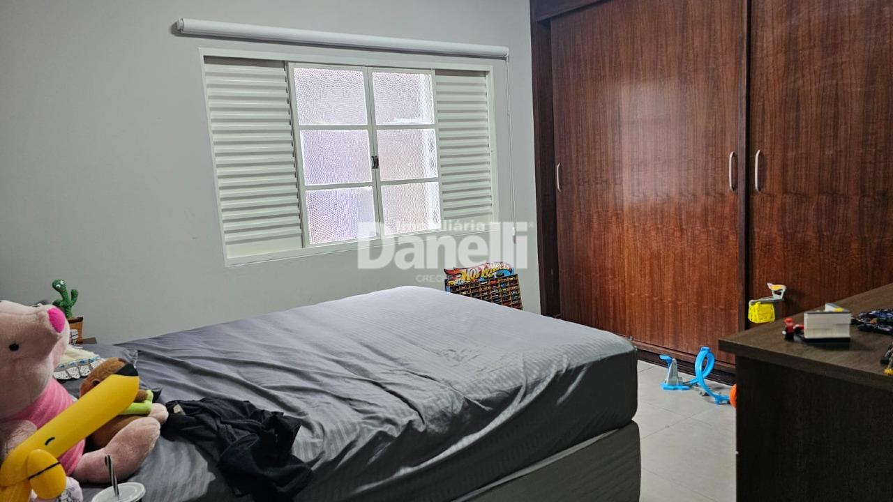 Casa em Condomínio à venda no Estiva: 