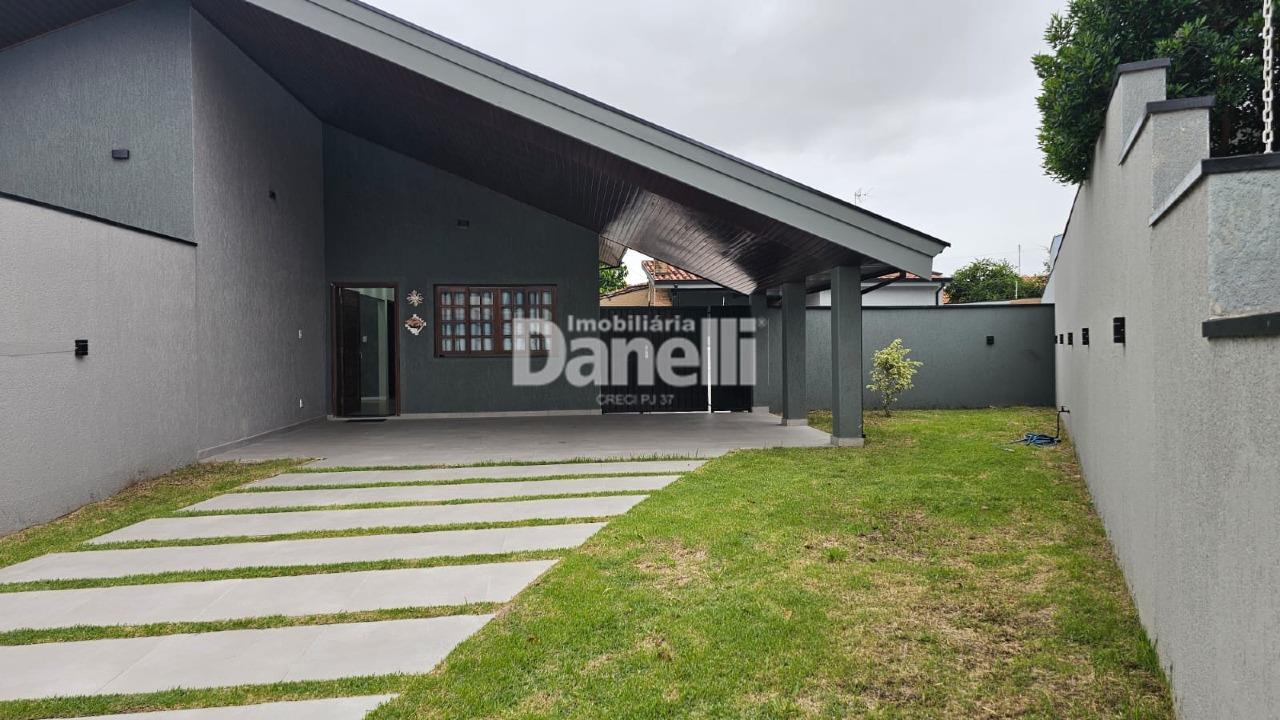 Casa em Condomínio à venda no Estiva: 