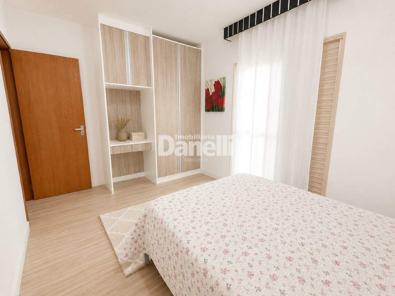Sobrado à venda no Residencial Portal da Mantiqueira: Dormitório 2