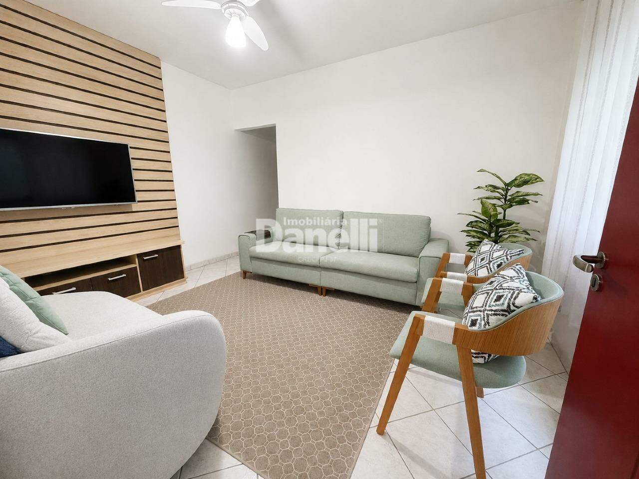 Sobrado à venda no Residencial Portal da Mantiqueira: Sala