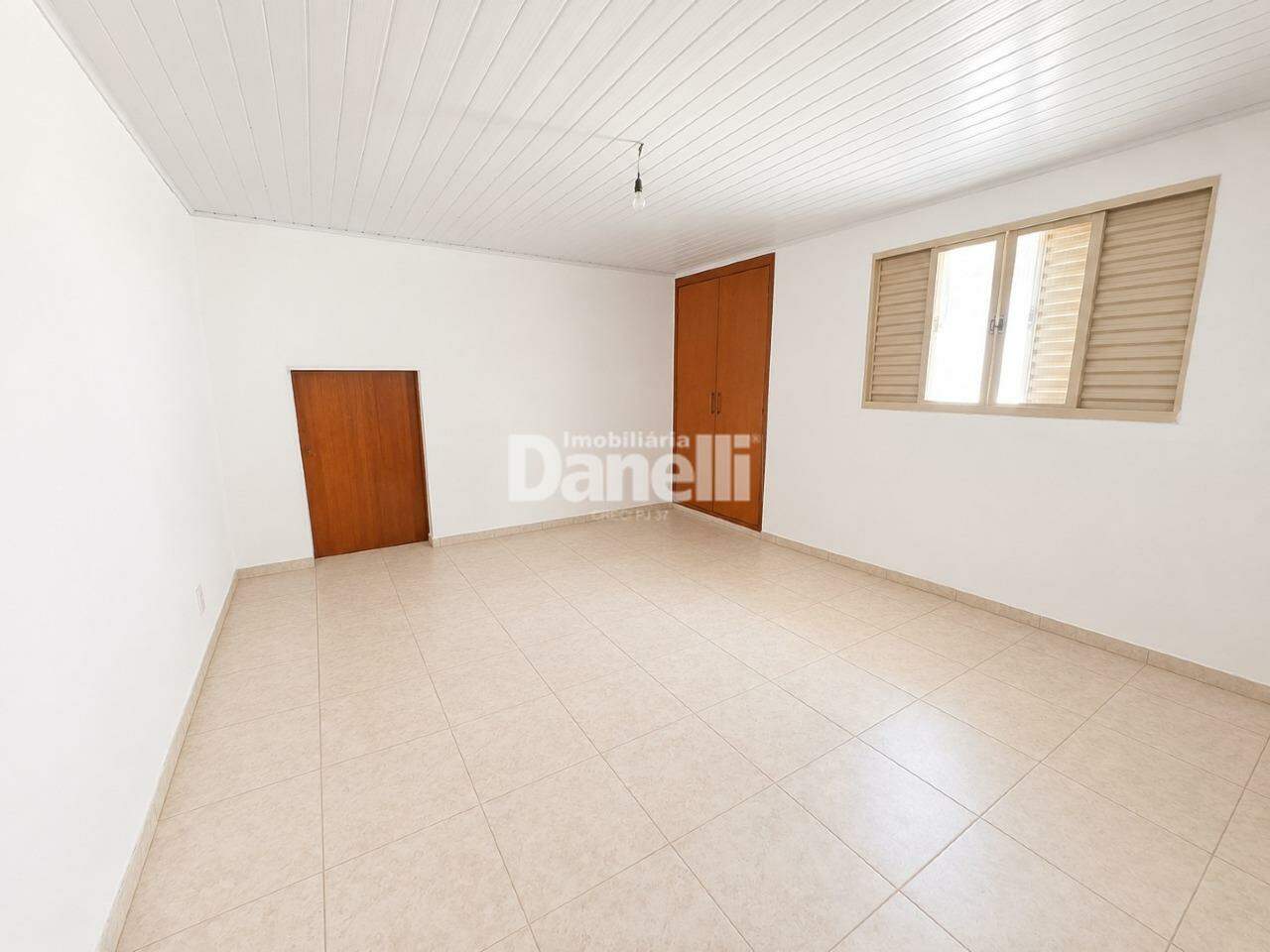 Sobrado à venda no Residencial Portal da Mantiqueira: Sótão / Quarto (3º Pavimento)