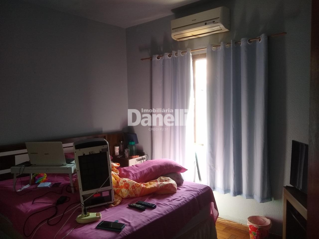 Casa à venda no Jardim Califórnia: 