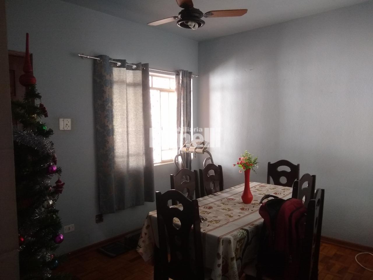 Casa à venda no Jardim Califórnia: 