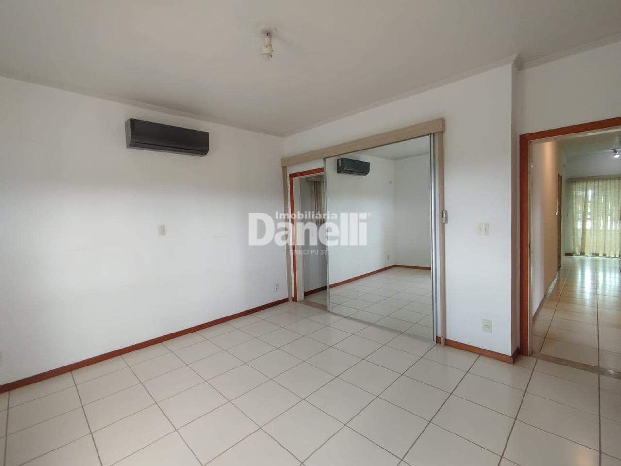 Casa em Condomínio para aluguel no Loteamento Residencial Campos do Conde III: 