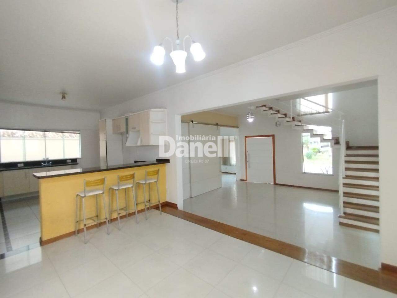 Casa em Condomínio para aluguel no Loteamento Residencial Campos do Conde III: 