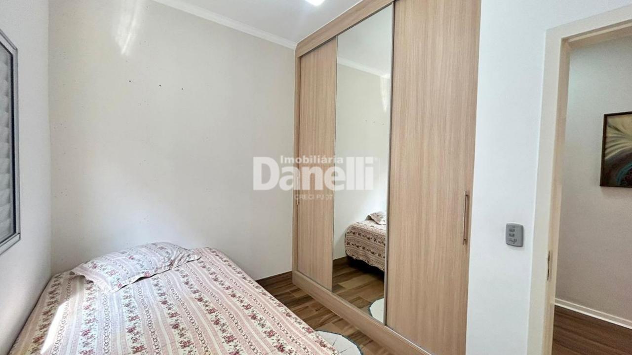 Casa em Condomínio à venda no Jardim Hípica Pinheiro: 