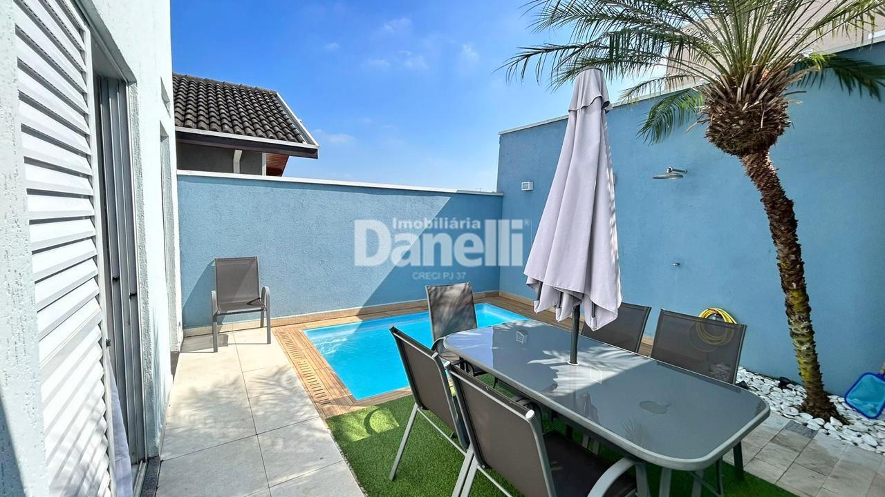 Casa em Condomínio à venda no Jardim Hípica Pinheiro: 