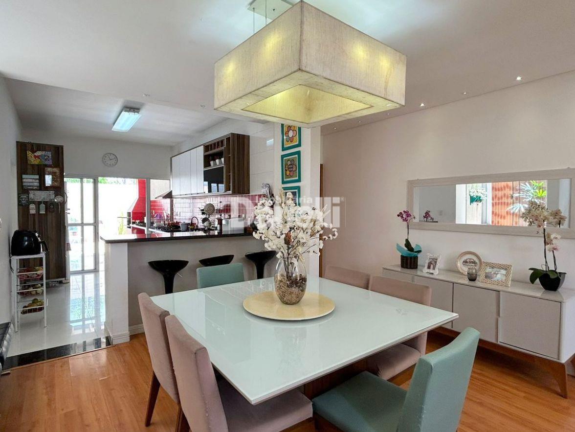 Casa em Condomínio à venda no Loteamento Residencial Campos do Conde II: 