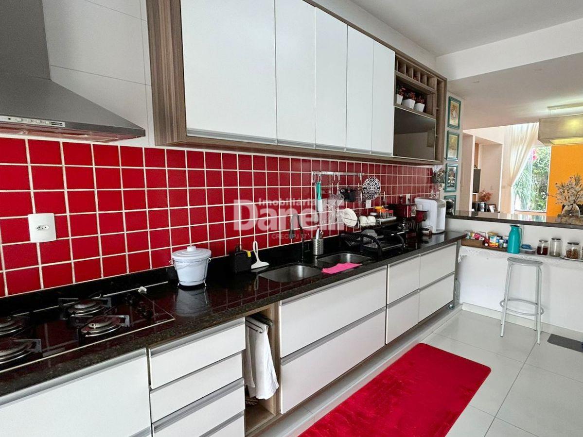 Casa em Condomínio à venda no Loteamento Residencial Campos do Conde II: 