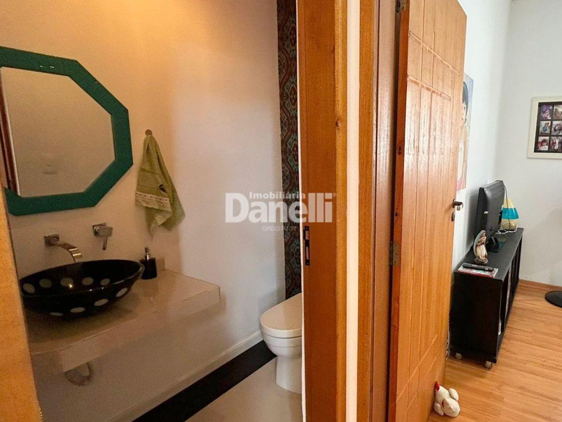 Casa em Condomínio à venda no Loteamento Residencial Campos do Conde II: 