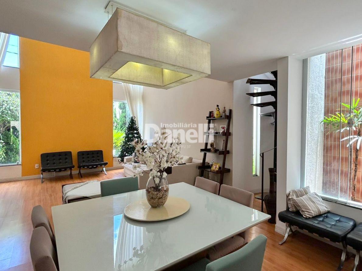 Casa em Condomínio à venda no Loteamento Residencial Campos do Conde II: 