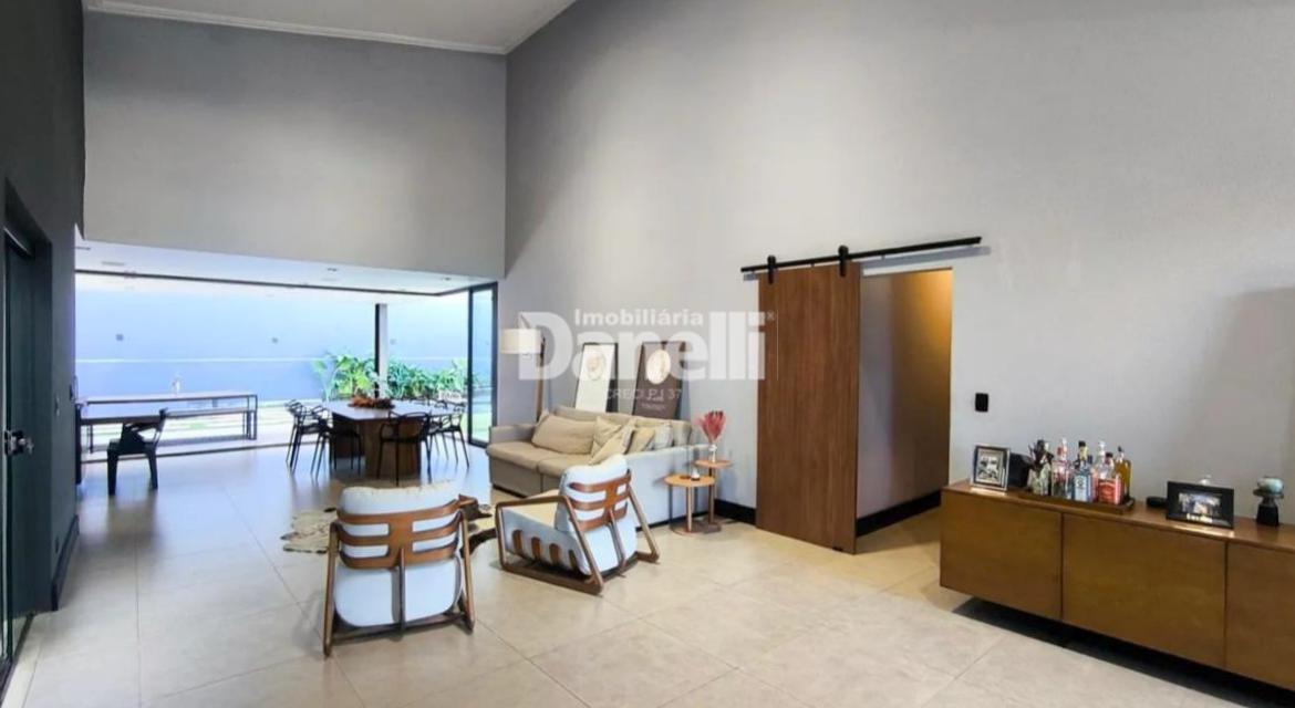 Casa em Condomínio à venda no Residencial Santa Helena: 