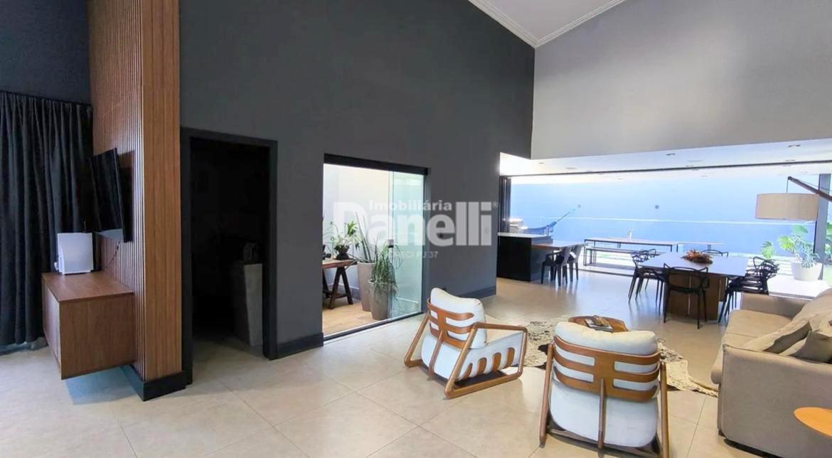 Casa em Condomínio à venda no Residencial Santa Helena: 