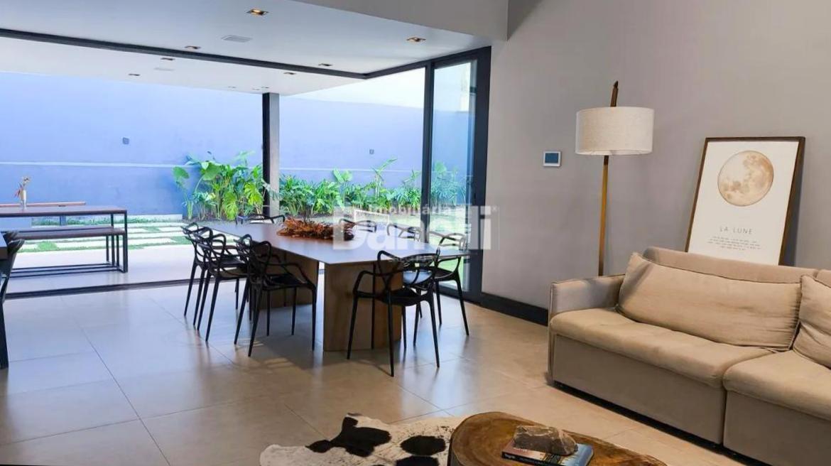 Casa em Condomínio à venda no Residencial Santa Helena: 