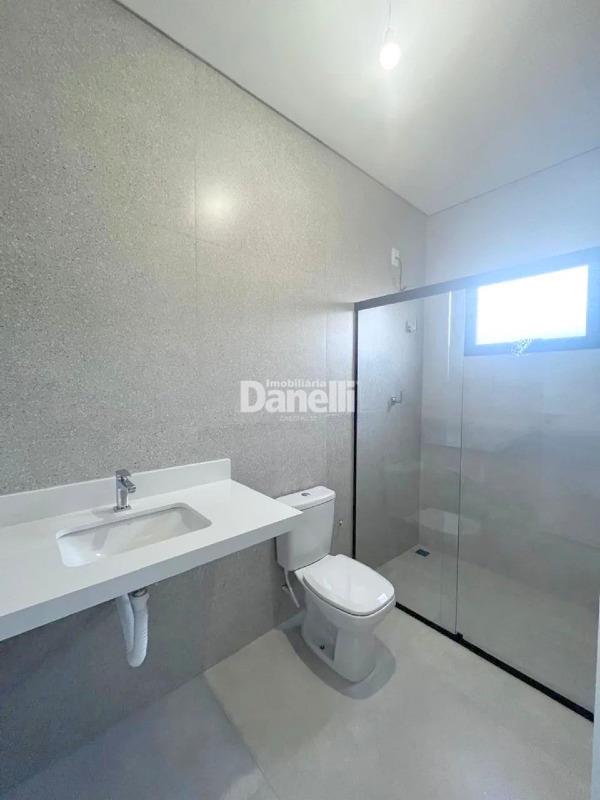 Casa em Condomínio à venda no Residencial OuroVille: 