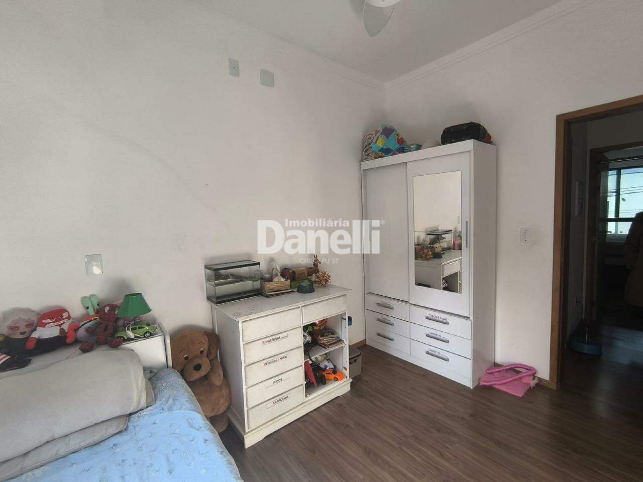 Casa em Condomínio à venda no Rancho Grande: 