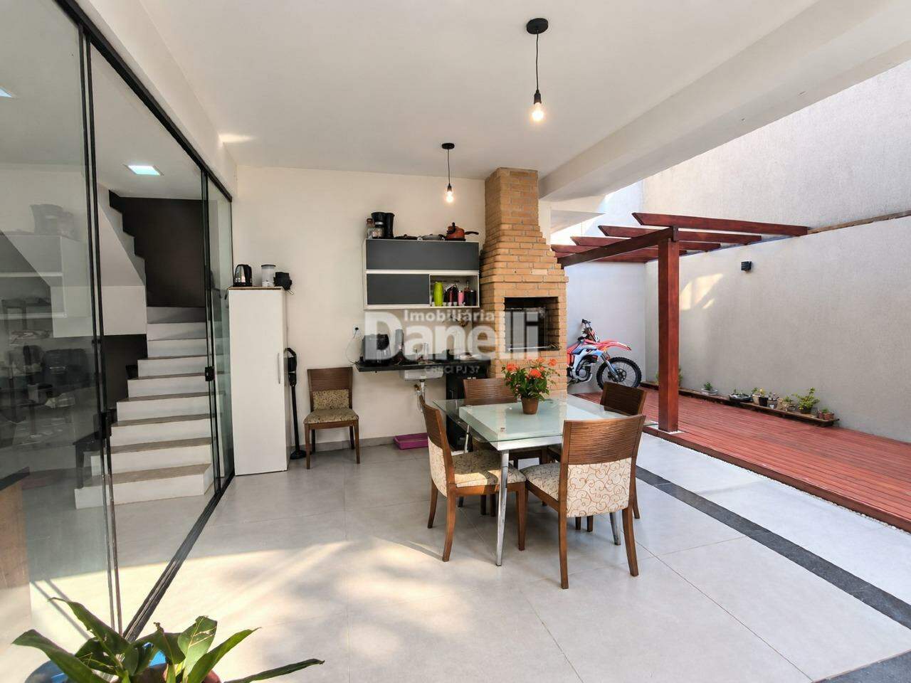 Casa em Condomínio à venda no Rancho Grande: 
